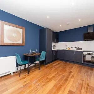  Apartment Flash Sale Centre 2 Bedrooms Flat Bn144clagff